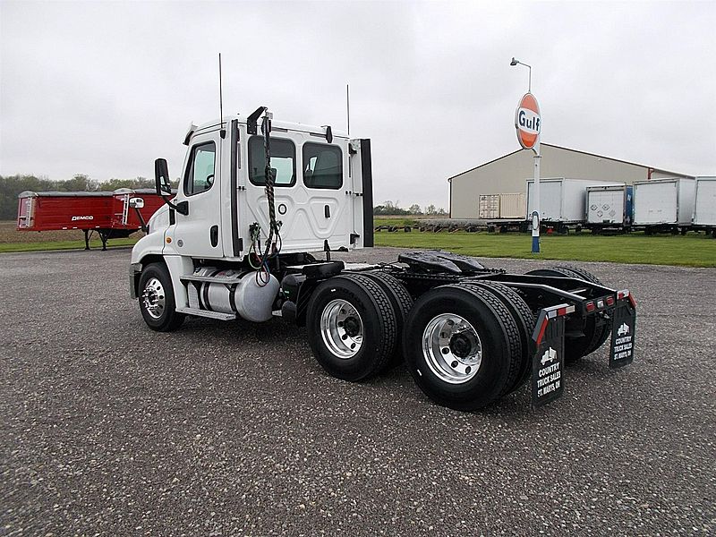 2019 Freightliner Cascadia