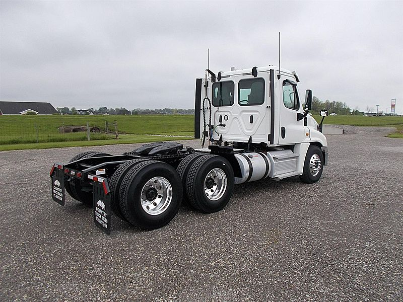 2019 Freightliner Cascadia