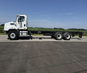 2016 Freightliner 114SD - Cab & Chassis