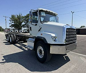 2016 Freightliner 114SD - Cab & Chassis