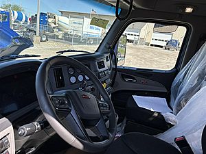 2027 Peterbilt 567