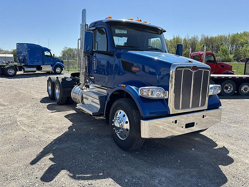 2027 Peterbilt 567