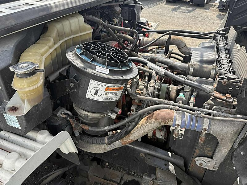 2010 Freightliner M2