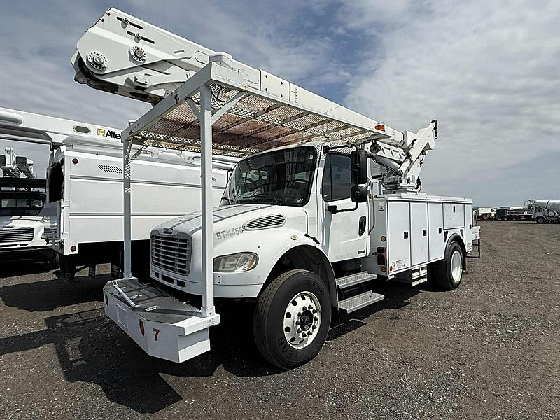 2010 Freightliner M2
