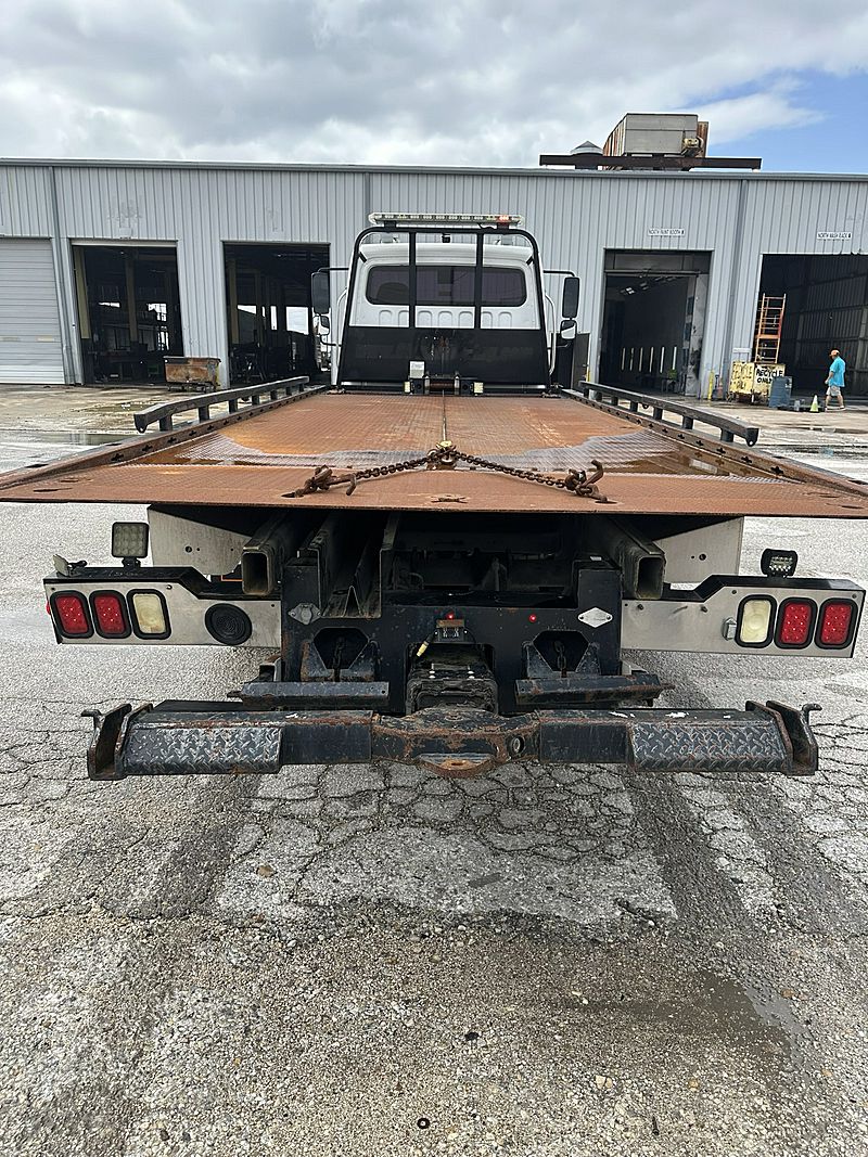 2018 Freightliner M2