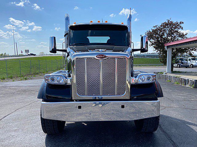 2027 Peterbilt 567