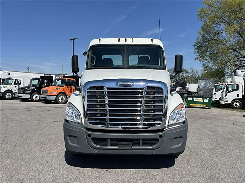 2019 Freightliner CASCADIA 125