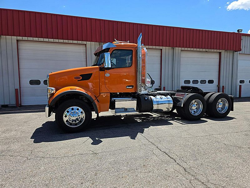 2024 Peterbilt 567