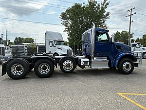 2023 Peterbilt 567