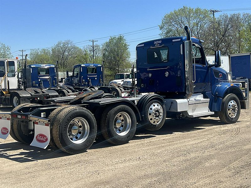 2024 Peterbilt 567