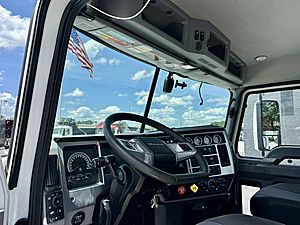 2022 Mack AN64T