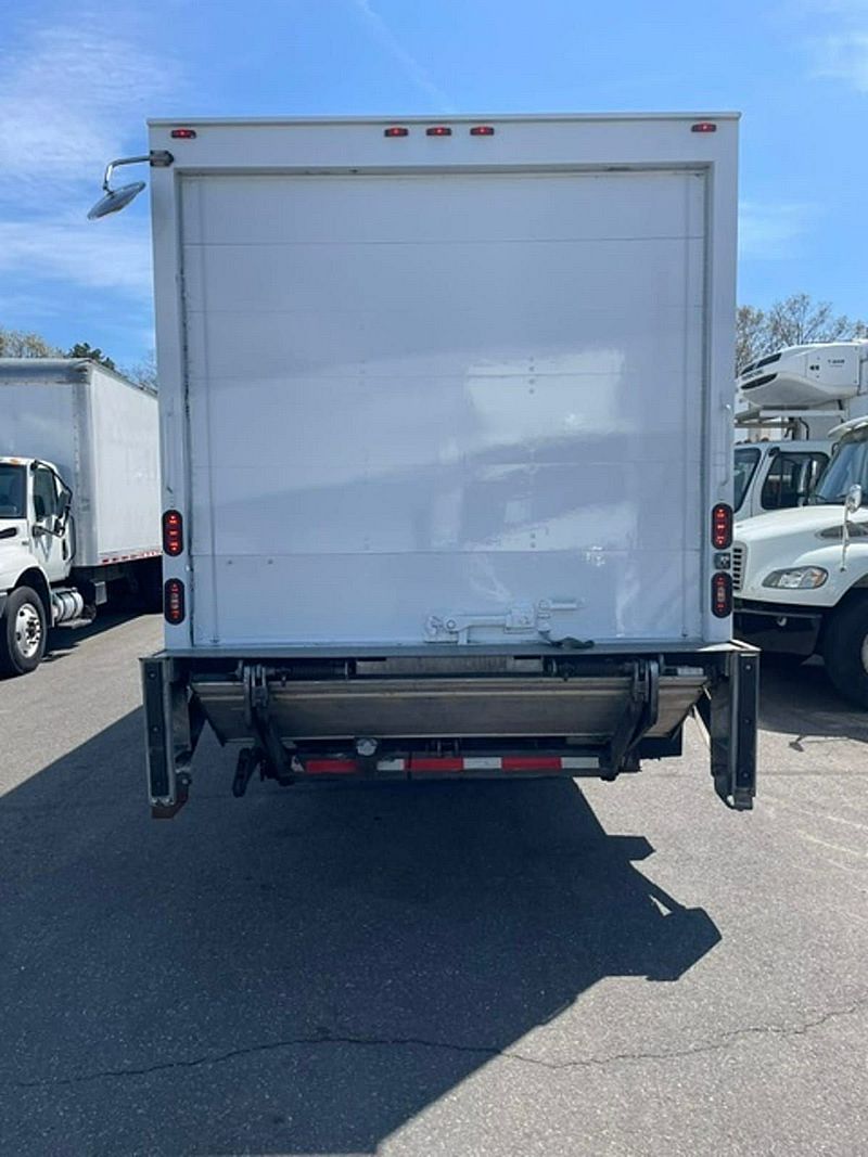 2019 Hino 195