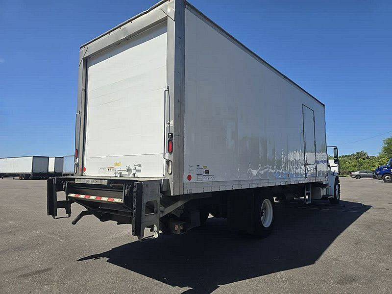 2016 Freightliner M2 106