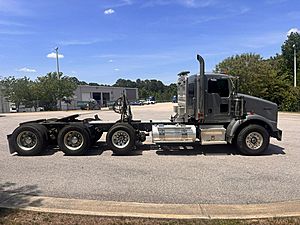 2006 Kenworth T800 - Day Cab