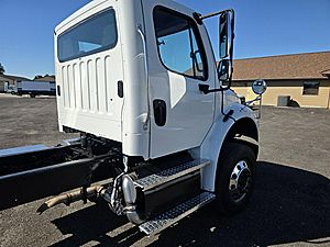 2015 Freightliner M2
