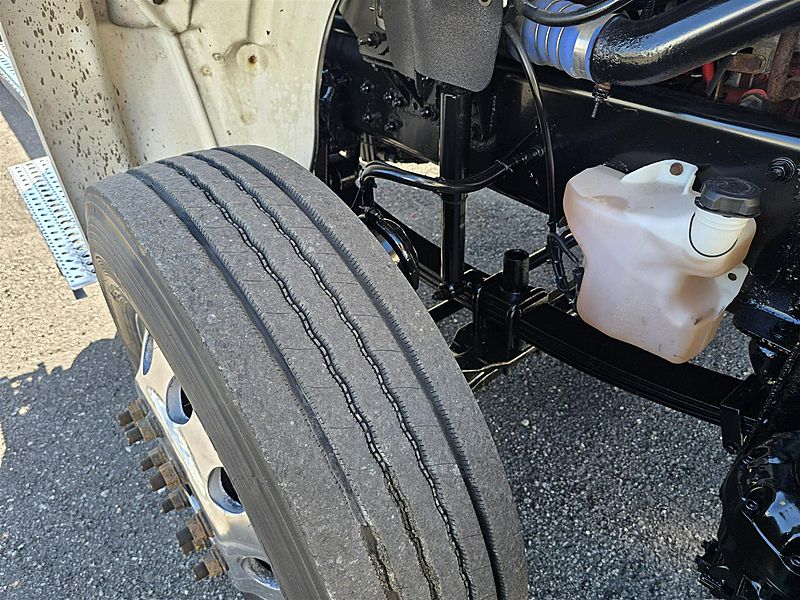 2015 Freightliner M2