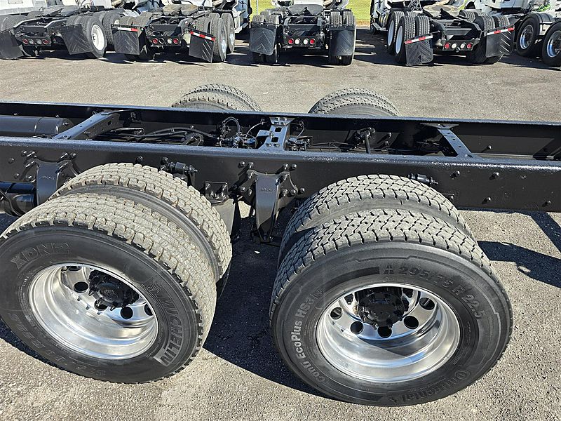 2015 Freightliner M2