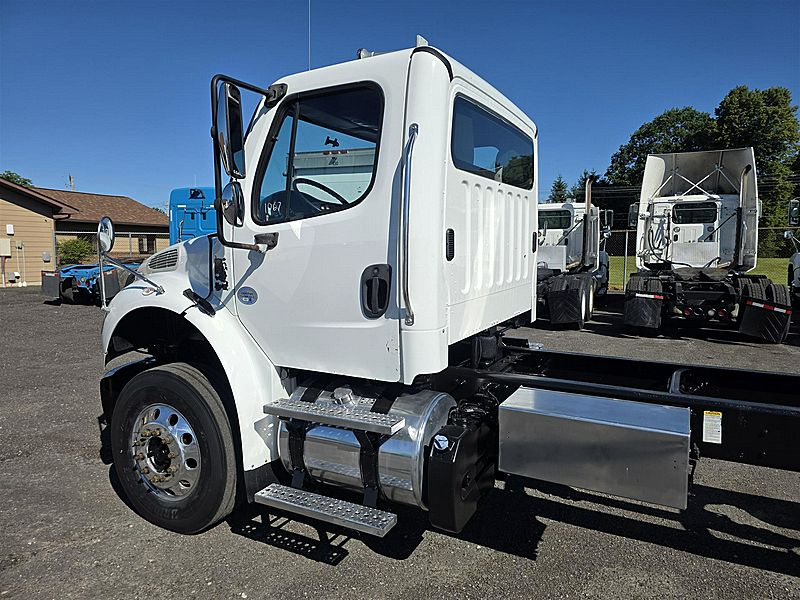 2015 Freightliner M2