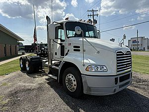 2015 Mack CXU613