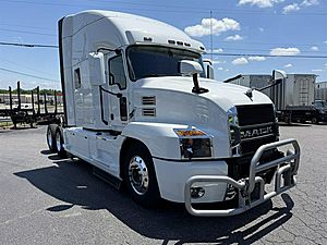 2024 Mack Anthem AN64T - Sleeper Truck
