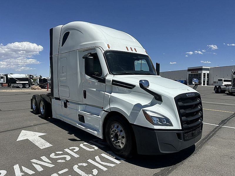 2022 Freightliner PT126SLP
