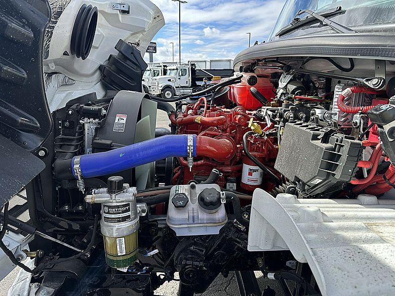 2025 Freightliner M2 106
