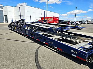 2023 Peterbilt 389