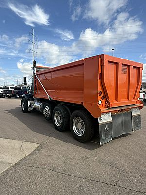 2015 Kenworth T800 - Day Cab
