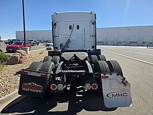 2017 Freightliner CASCADIA