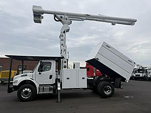 2015 Freightliner M2 106 - Bucket Truck