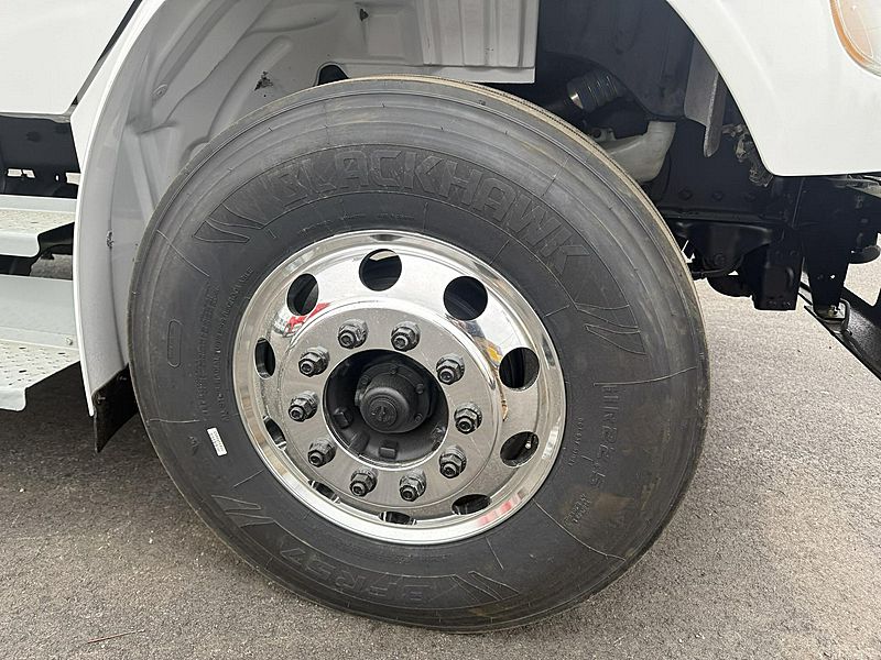 2015 Freightliner M2
