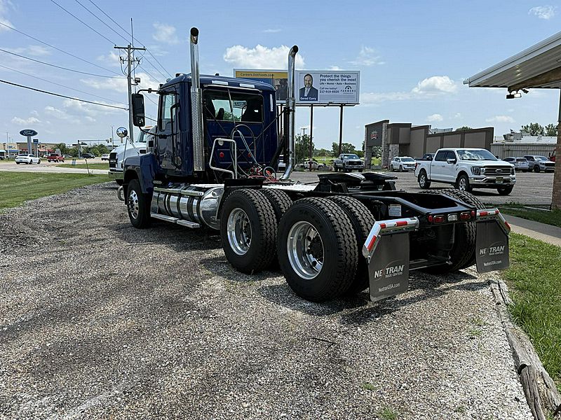2024 Mack PI64T