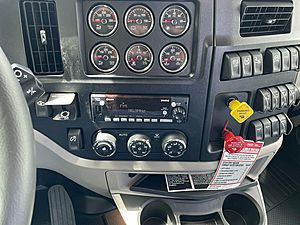 2027 Peterbilt 589
