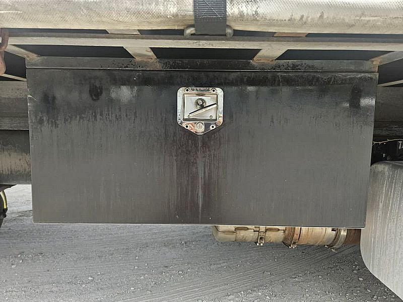 2020 Freightliner M2 106