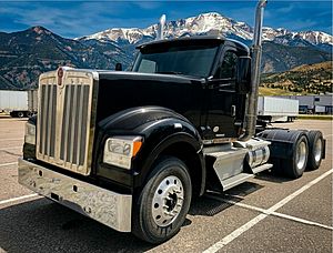 2020 Kenworth W990 - Sleeper Truck