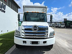 2021 Hino 338