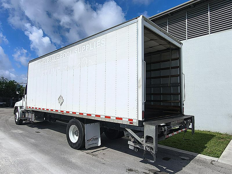 2021 Hino 338