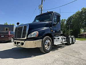 2018 Freightliner CA125-DC - Daycab