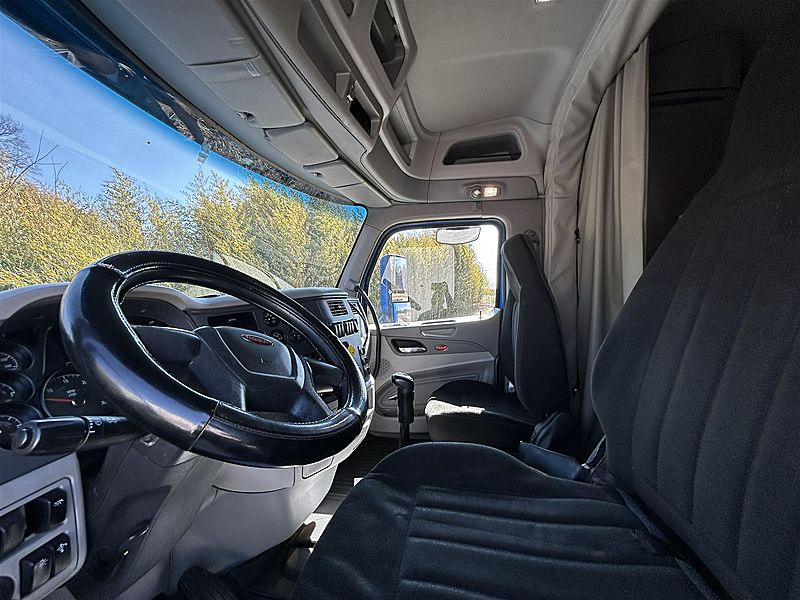 2018 Peterbilt 579