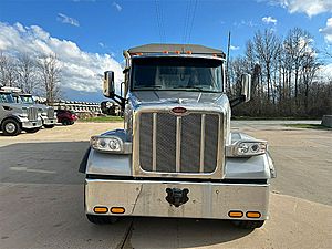 2021 Peterbilt 567