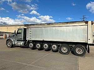 2021 Peterbilt 567