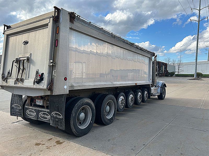 2021 Peterbilt 567