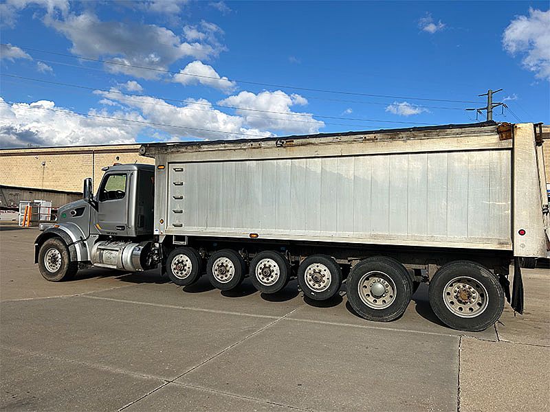 2021 Peterbilt 567