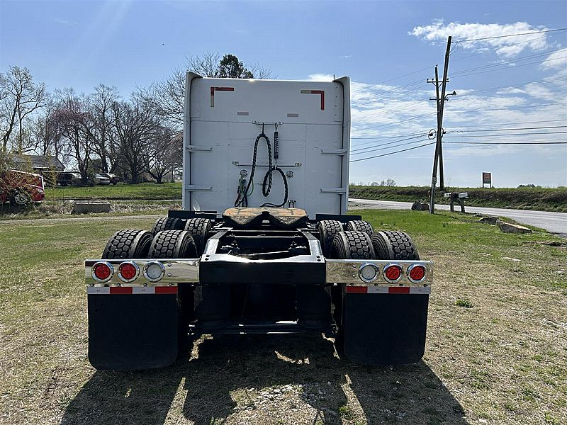 2004 Peterbilt 379