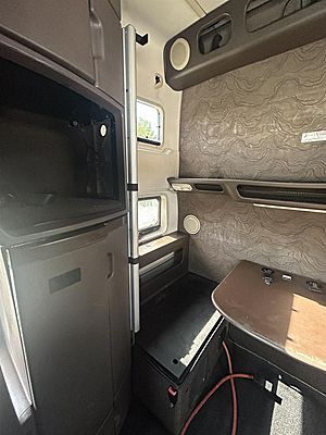 2014 Volvo VNL 780