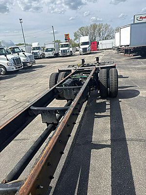 2019 Freightliner M2 106