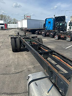 2019 Freightliner M2 106