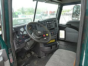2017 Mack CXU612