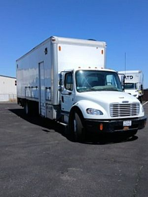 2012 Freightliner M2 106 - Box Van