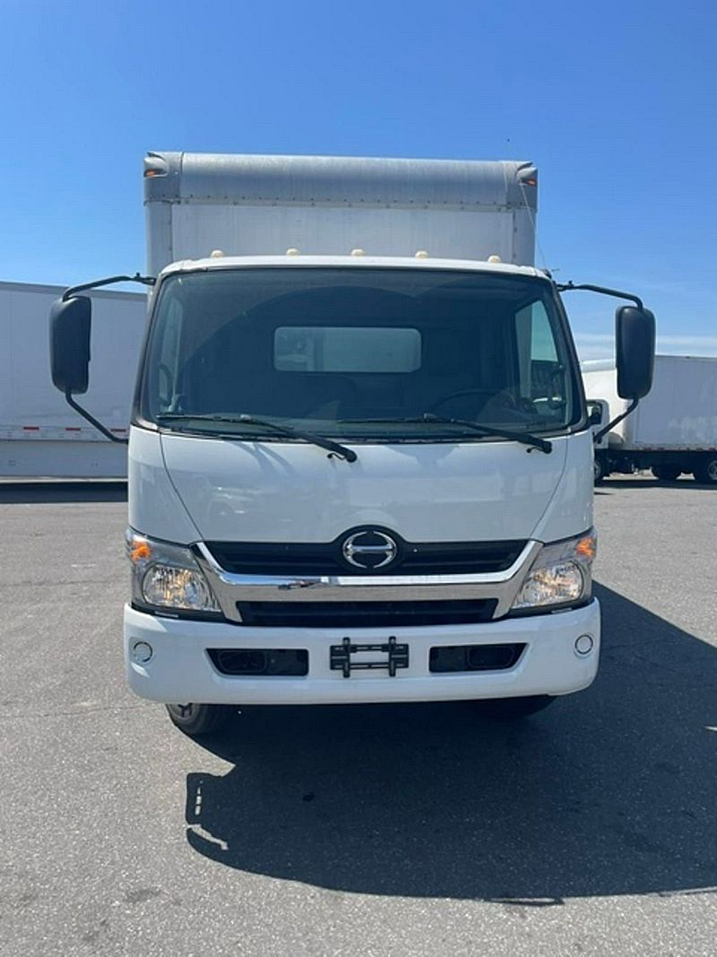 2019 Hino 195